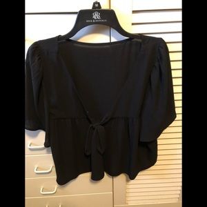 Cute Loft Black Crop Top with Front Ribbon Ties